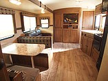 2015 Cruiser RV Radiance Photo #4