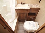 2015 Cruiser RV Radiance Photo #10