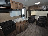 2015 Cruiser RV Radiance Photo #9