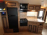 2015 Cruiser RV Radiance Photo #23