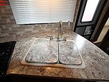 2015 Cruiser RV Radiance Photo #29