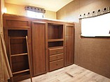 2015 Cruiser RV Radiance Photo #10