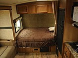 2015 Cruiser RV Shadow Cruiser Photo #5