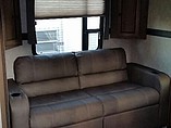 2015 Cruiser RV Shadow Cruiser Photo #11