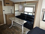 2014 Cruiser RV Shadow Cruiser Photo #10