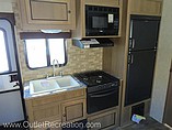 2015 Cruiser RV Shadow Cruiser Photo #8