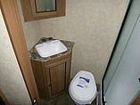2016 Cruiser RV Shadow Cruiser Photo #10