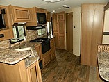 2015 Cruiser RV Shadow Cruiser Photo #5
