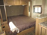 2015 Cruiser RV Shadow Cruiser Photo #15