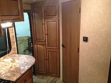 2015 Cruiser RV Shadow Cruiser Photo #14