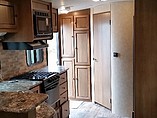 2015 Cruiser RV Shadow Cruiser Photo #5