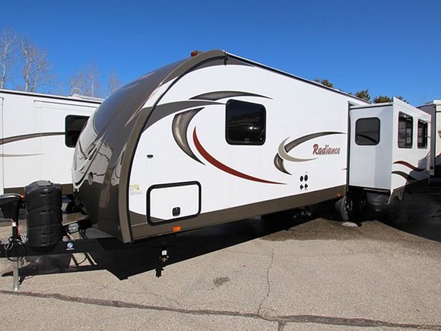 2015 Cruiser RV Radiance Photo