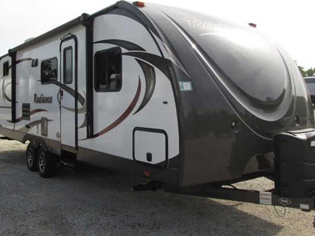 2015 Cruiser RV Radiance Photo