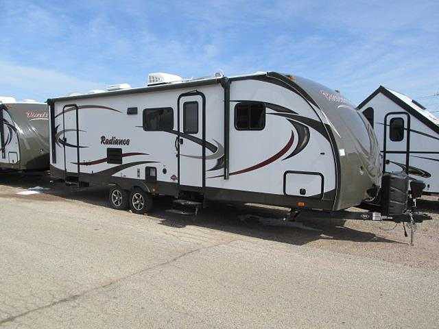 2015 Cruiser RV Radiance Photo