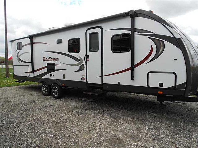 2015 Cruiser RV Radiance Photo