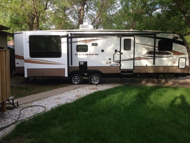 2013 Cruiser RV Shadow Cruiser Photo