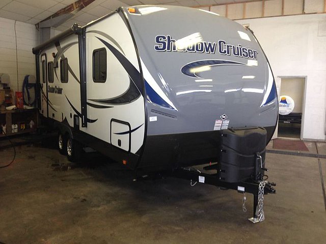 2015 Cruiser RV Shadow Cruiser Photo
