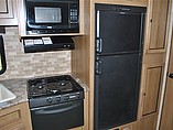 2015 Cruiser RV Shadow Cruiser Photo #6