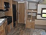 2015 Cruiser RV Shadow Cruiser Photo #12