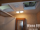 2015 Cruiser RV Shadow Cruiser Photo #21