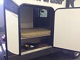 2015 Cruiser RV Shadow Cruiser Photo #5