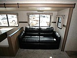 2014 Cruiser RV Shadow Cruiser Photo #12