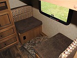 2015 Cruiser RV Shadow Cruiser Photo #14