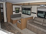 2015 Cruiser RV Shadow Cruiser Photo #4