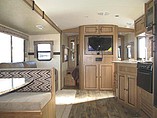 2015 Cruiser RV Shadow Cruiser Photo #26
