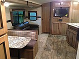 2015 Cruiser RV Shadow Cruiser Photo #13