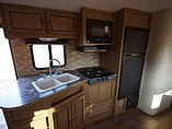 2015 Cruiser RV Shadow Cruiser Photo #14