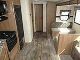 2016 Cruiser RV Shadow Cruiser Photo #4