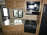 2016 Cruiser RV Shadow Cruiser Photo #8