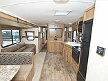 2016 Cruiser RV Shadow Cruiser Photo #9