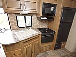 2016 Cruiser RV Shadow Cruiser Photo #10