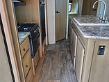 2015 Cruiser RV Shadow Cruiser Photo #13
