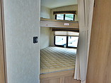 2015 Cruiser RV Shadow Cruiser Photo #15