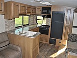 2015 Cruiser RV Shadow Cruiser Photo #5