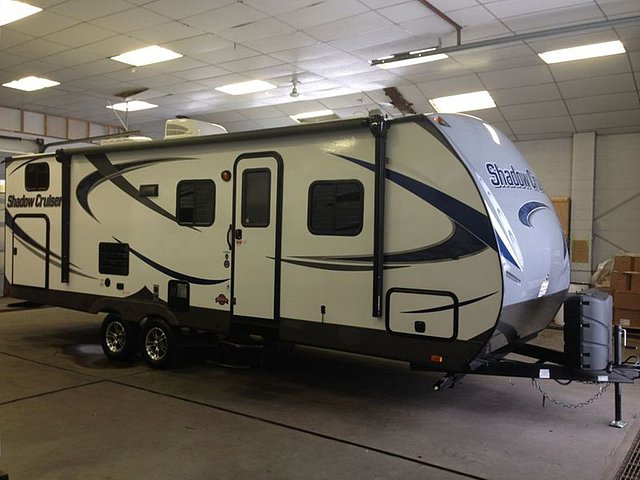 2015 Cruiser RV Shadow Cruiser Photo