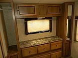 2015 Cruiser RV Shadow Cruiser Photo #12