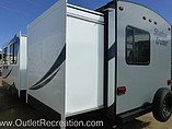 2015 Cruiser RV Shadow Cruiser Photo #17