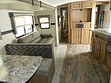 2015 Cruiser RV Shadow Cruiser Photo #6