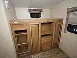 2015 Cruiser RV Shadow Cruiser Photo #17