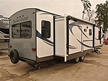 2015 Cruiser RV Shadow Cruiser Photo #4