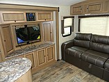 2015 Cruiser RV Shadow Cruiser Photo #5