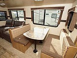 2015 Cruiser RV Shadow Cruiser Photo #13