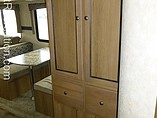 2016 Cruiser RV Shadow Cruiser Photo #11