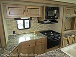 2016 Cruiser RV Shadow Cruiser Photo #17