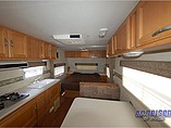 2005 Cruiser RV Shadow Cruiser Photo #7