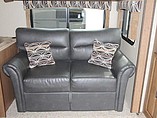 2013 Cruiser RV Shadow Cruiser Photo #12